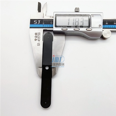 0.75mm厚11.8mm寬超窄鋼化開孔絲印玻璃